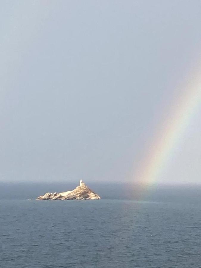 Appartamenti La Terrazza Sulle Ghiaie - Goelba Портоферайо Екстериор снимка