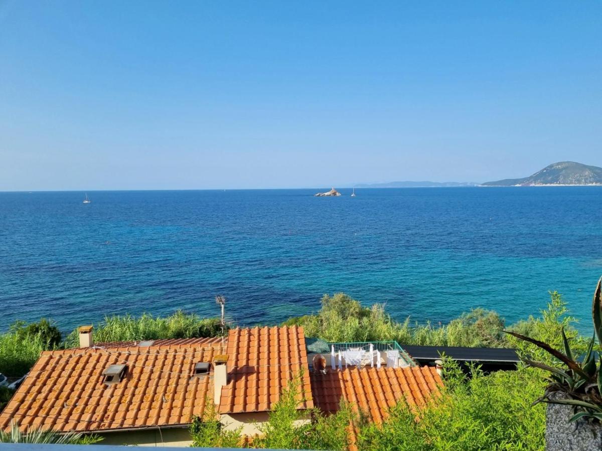 Appartamenti La Terrazza Sulle Ghiaie - Goelba Портоферайо Екстериор снимка