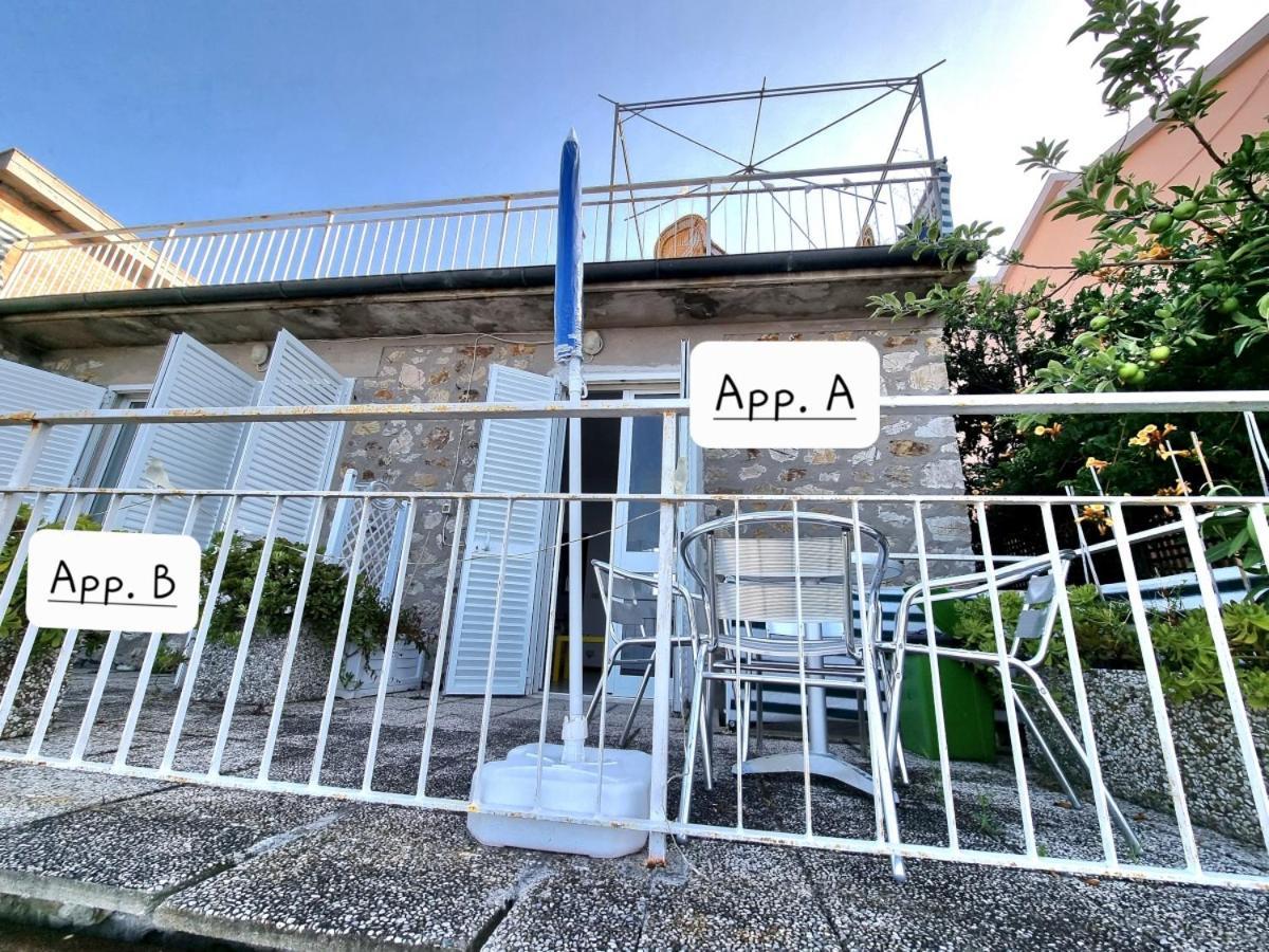 Appartamenti La Terrazza Sulle Ghiaie - Goelba Портоферайо Екстериор снимка