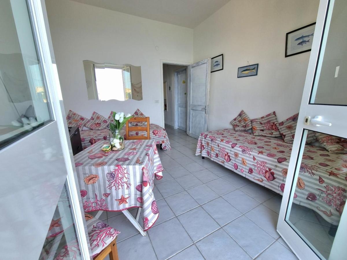 Appartamenti La Terrazza Sulle Ghiaie - Goelba Портоферайо Стая снимка